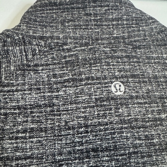 Lululemon Extra Mile 1/2 Zip - Picture 5 of 9